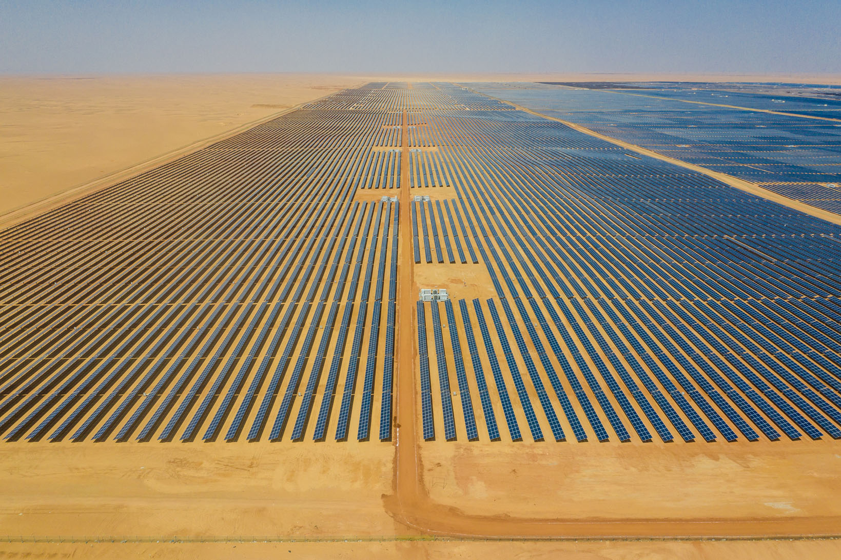 Al Dhafra PV2: the world's largest solar park in Abu Dhabi - Initiatives